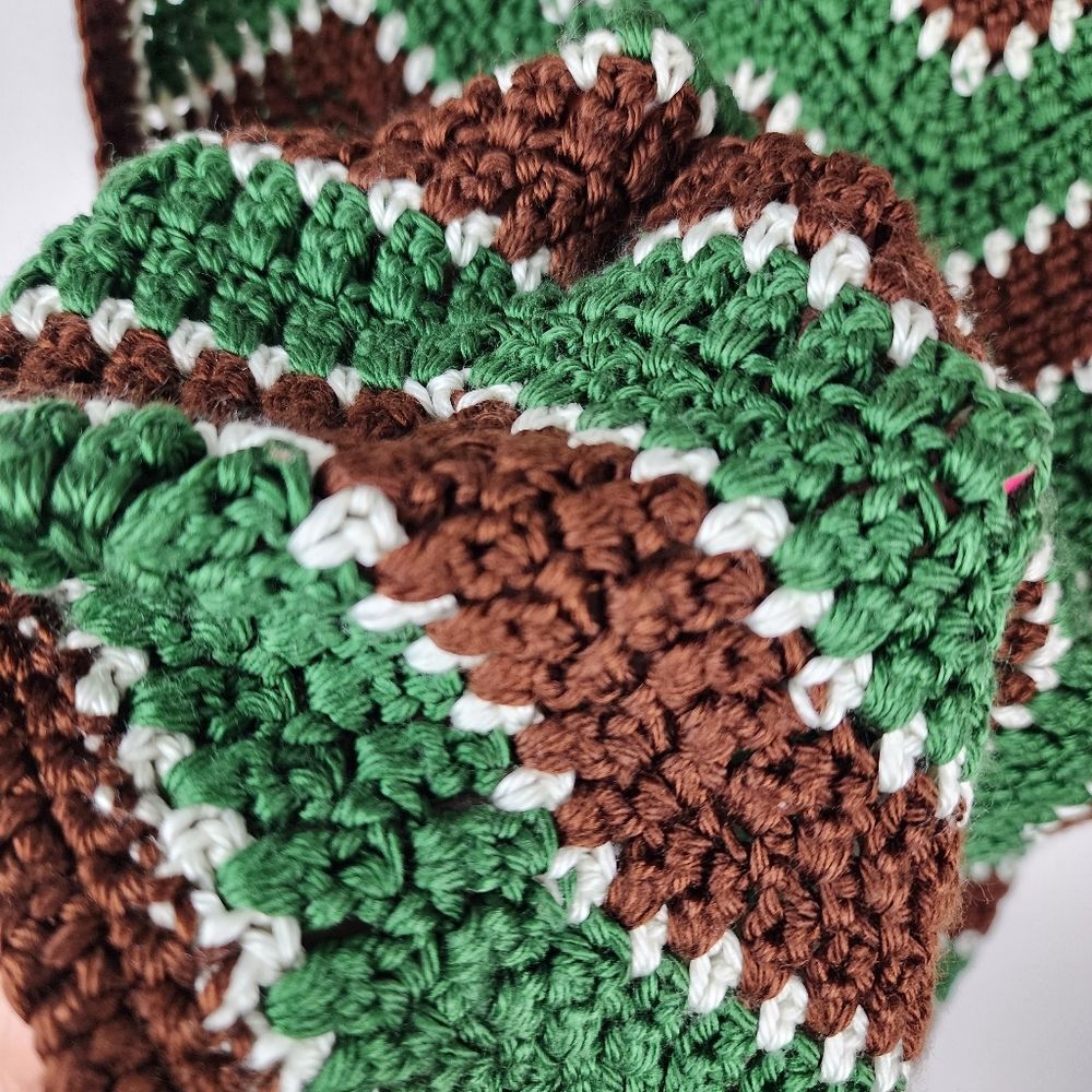 Handmade Crochet Throw Blanket Green Brown White Chevron Zigzag Scalloped Retro - Picture 9 of 16